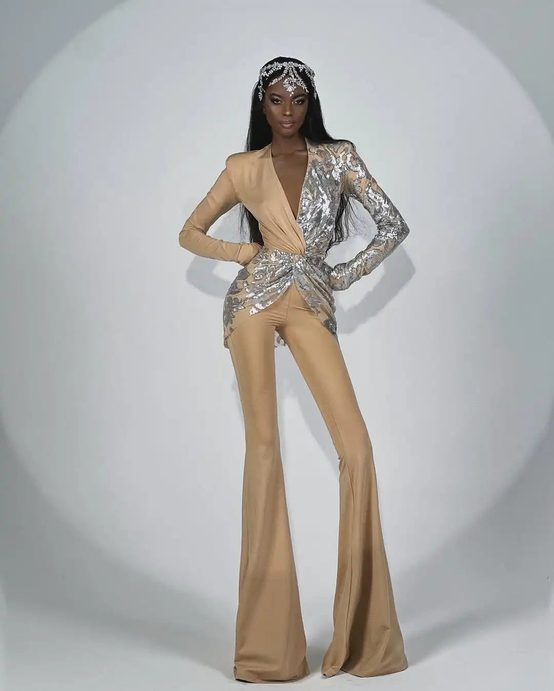 New Style Runway Fashion Khaki Color Women Long Sleeve Sexy V-Neck Sequins Bodycon Long Jumpsuit Celebrate Nightclub Party Wear