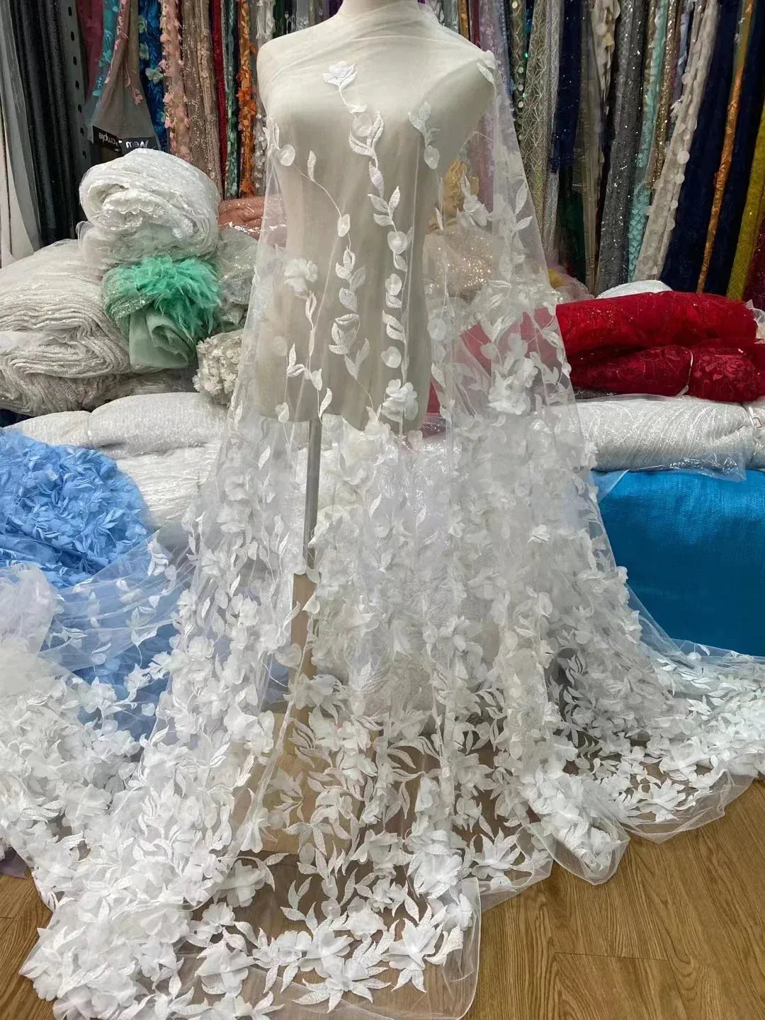 Tissu élégant en tulle brodé à fleurs 3D, dentelle africaine nigériane