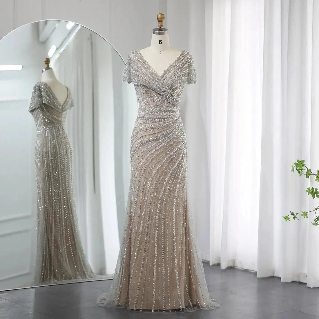 Luxury Dubai Silver Nude Mermaid Evening Dresses for Women Wedding Elegant Cap Sleeves Arab Formal Party Gowns Silver Nude Evening Dress