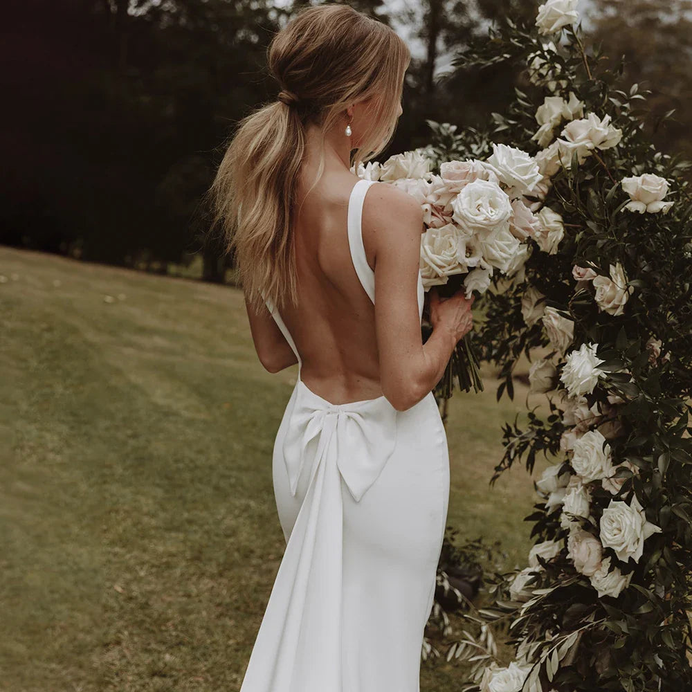 Modern Sheath Crepe Minimalist Wedding Dresses For Women Buttons Oversized Tight Fit Simple Bow Train Backless Bridal Gown