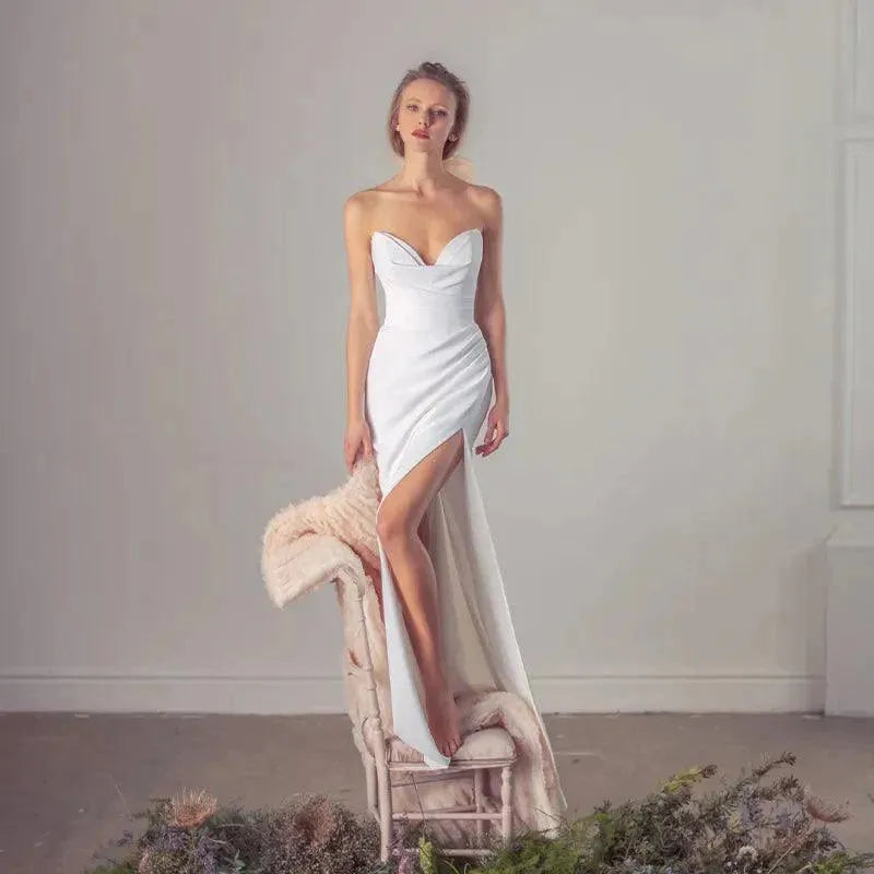 Popular V-neck Satin Sheath A Line Wedding Dresses Side Slit Button Back Boho Beach Bridal Grown Robe de Mariage champagne Satin