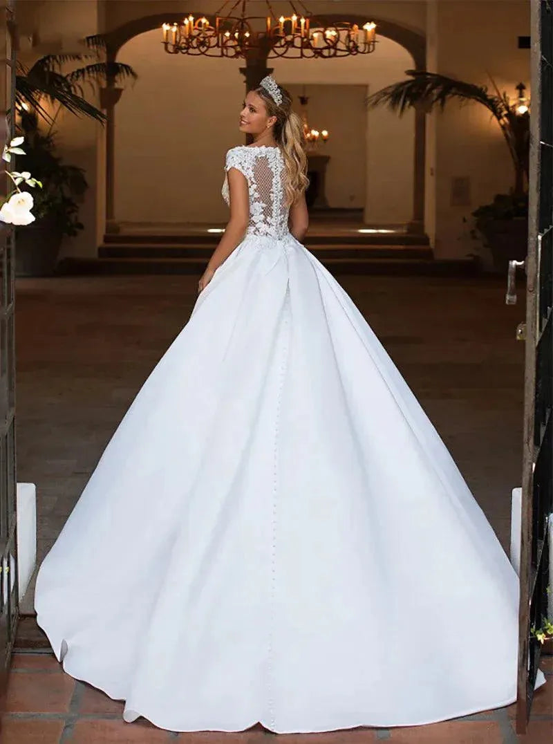 Satin Wedding Dresses Cap Sleeve Sexy V Neck Boho Bride Dresses Princess Wedding Gown Vestido de novia ivory color Satin