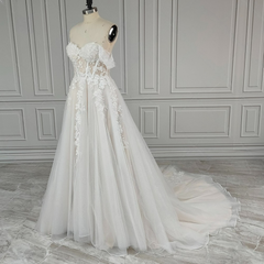 Luxe Shimmer Tule Off Shoulder Wedding Jurk met geborduurde 3D -bloemen lieverd gezwollen veter op maat gemaakte bruidsjurken