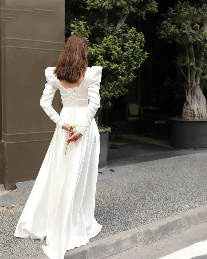 Satin Princess Wedding Dress A Line Square Neck Bride Dresses Long Sleeve Lace Up Back Party Gowns Ivory Satin