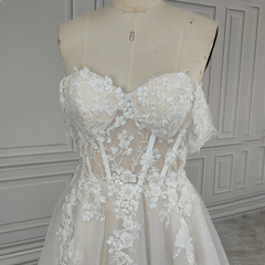 Luxe Shimmer Tule Off Shoulder Wedding Jurk met geborduurde 3D -bloemen lieverd gezwollen veter op maat gemaakte bruidsjurken