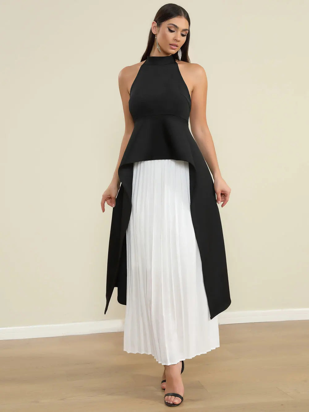 2025 Elegant Women's Loose pleated Long Dress with Stand up Collar and Sleeveless Black and White Dress Fashion Banquet Vestidos