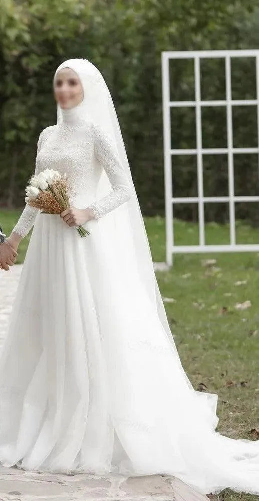 Elegant A-Line Muslim Wedding Dresses for Bride Long Sleeve High Neck Arabic Dubai Bridal Gowns with Hijab Veil Robe De Mariage White