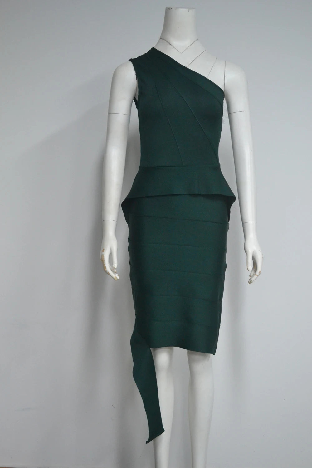 Darkgreen Color Women Sexy One Shoulder Ruffles Bodycon Mini Bandage Dress Office Lady Celebrate Evening Party Outfit Vestido