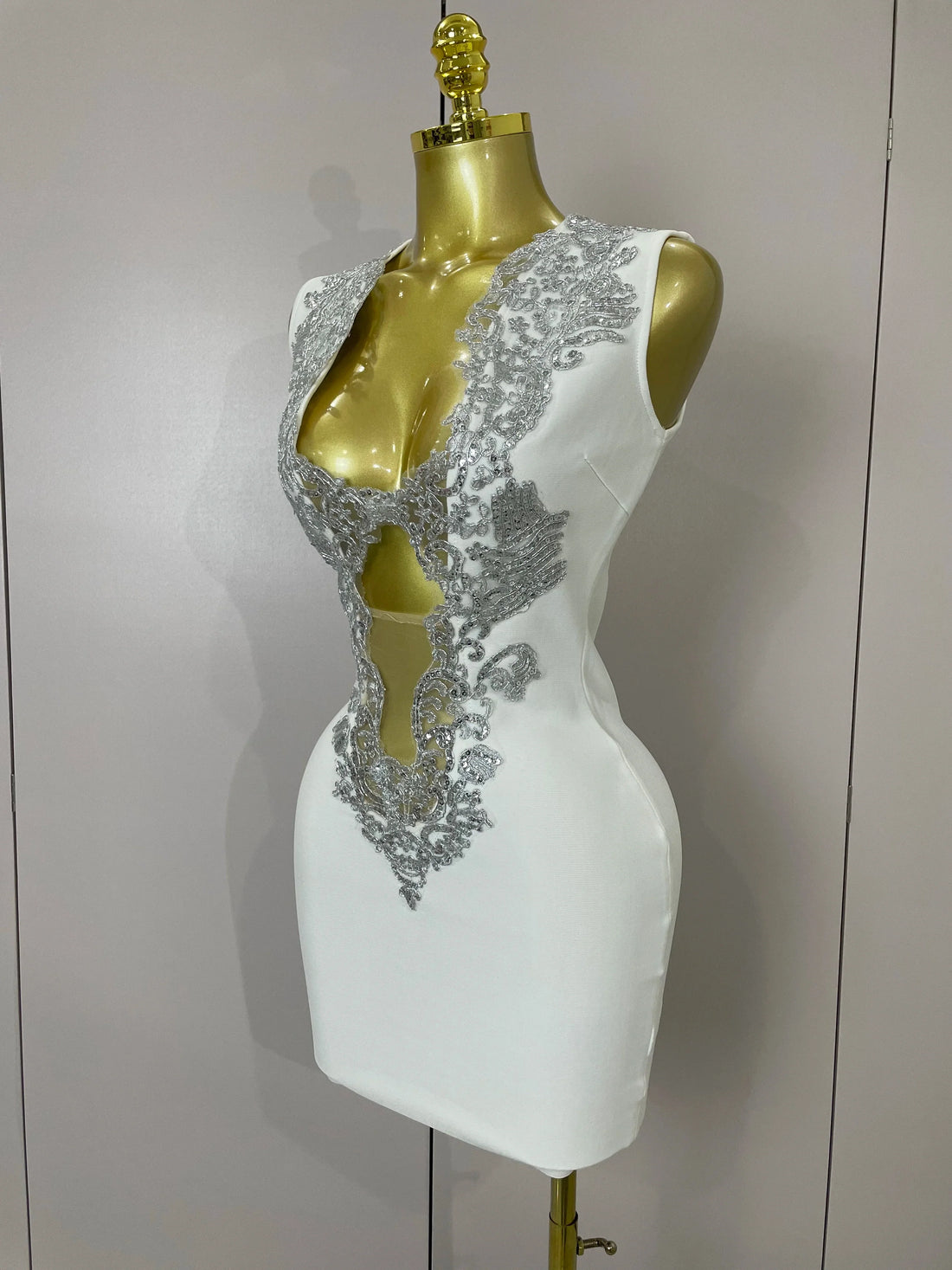 Sexy Silver Sequin White V Neck Cut Out Short Bandage Dress Women  New Elegant Luxury Birthday Party Club Wedding Vestidos