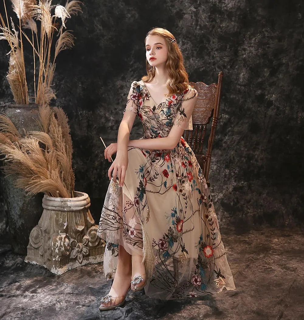 Customized Floral Fancy Tea Length Evening Dresses with Short Sleeves Sexy V Neck Embroidery Flower Prom Gown