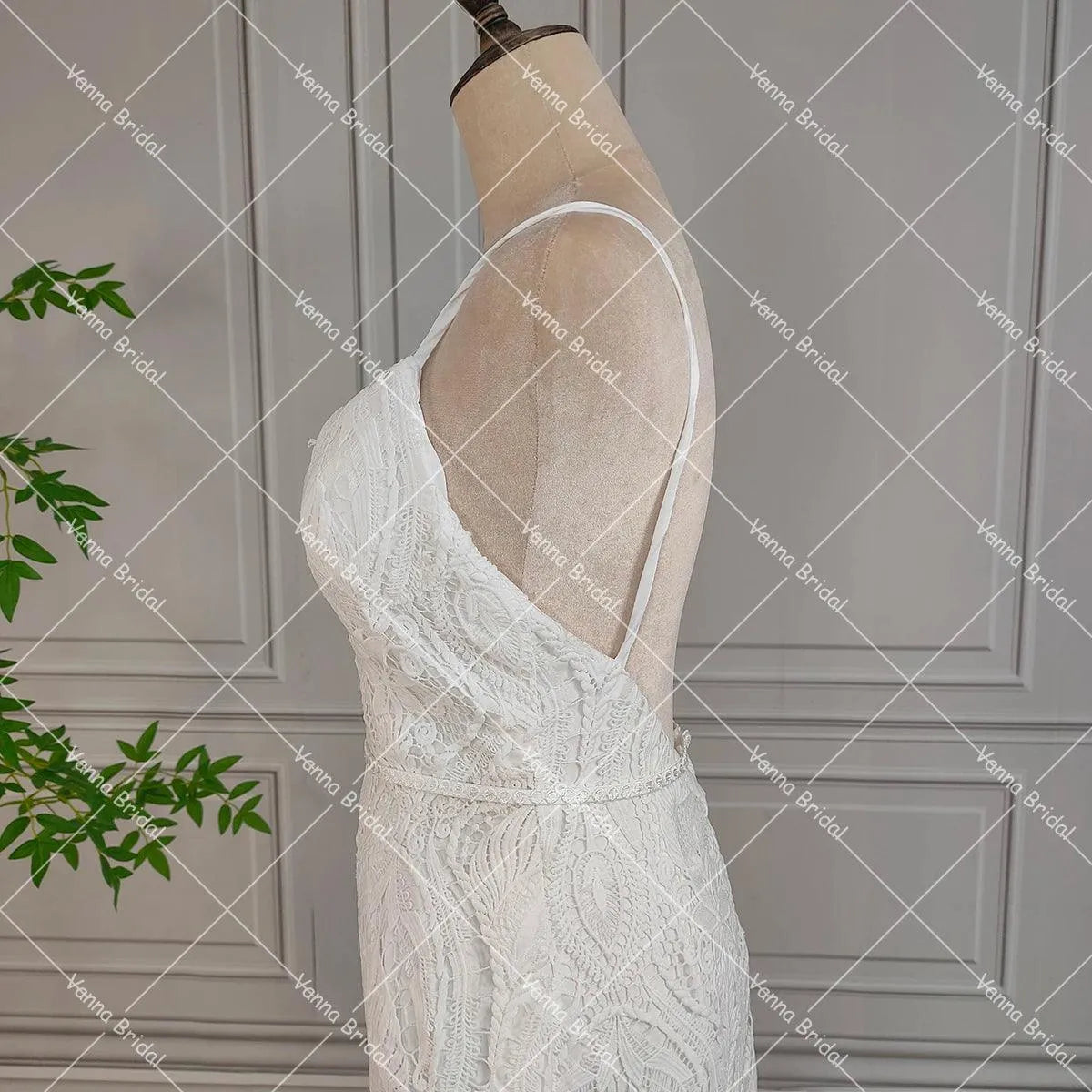 Spaghetti Strap Lace Mermaid Wedding Dress Boho Beach Rustic Open Back Backless Cut Out Country Sweep Train Bridal Gowns