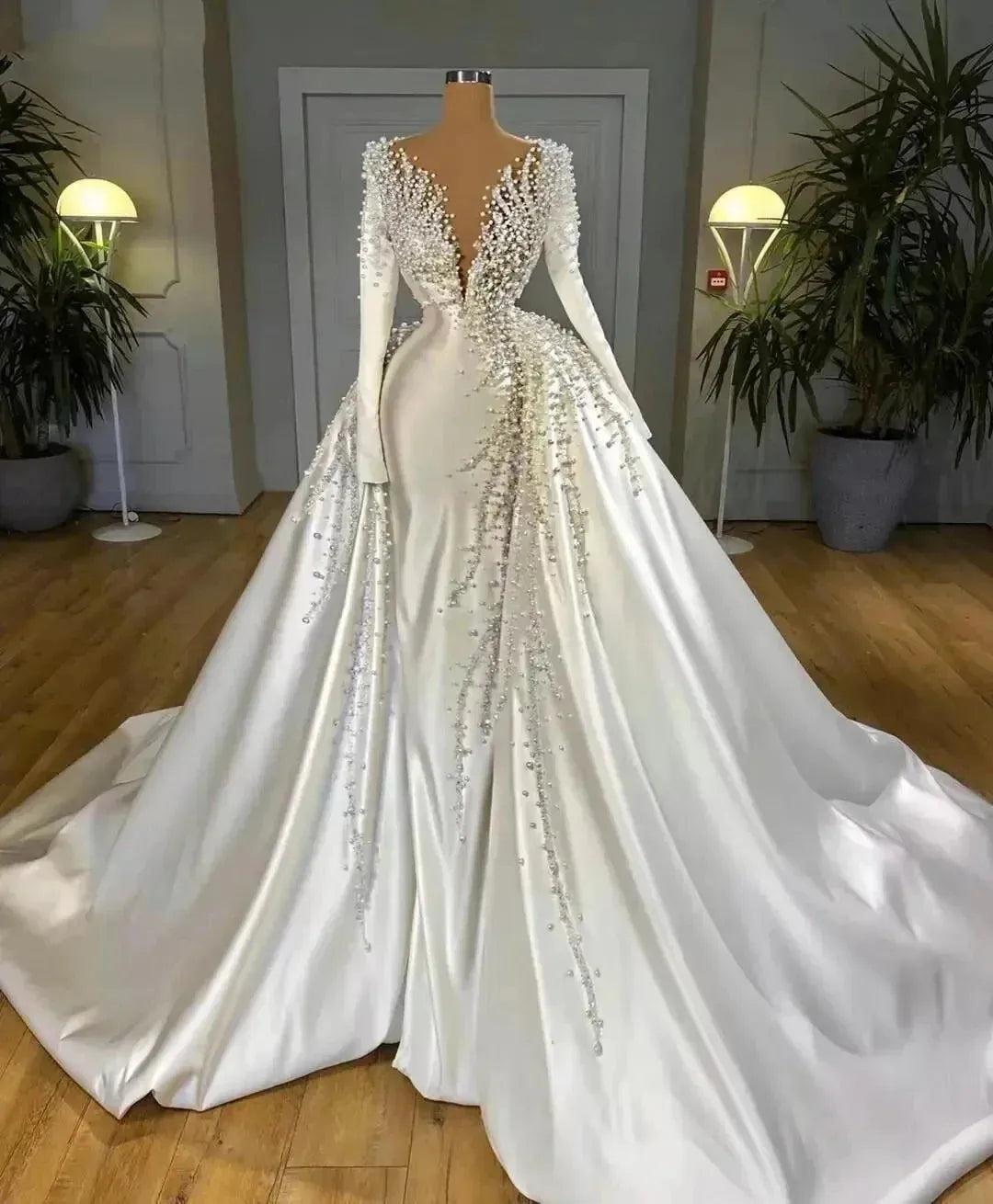 Gorgeous Pearls Mermaid Wedding Dresses With Detachable Train Long Sleeves V Neck Formal Bridal Gowns Ivory Satin Church Beige Satin