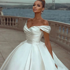 Sexig off-shoulder brudklänningar satin elfenben a-line veckade enkla prinsessor bröllopsklänningar vestidos de novia formella parti