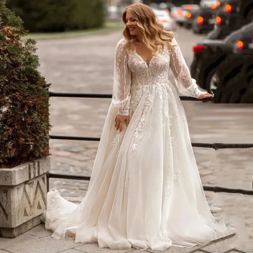 Gorgeous A-line Plus Size Wedding Dresses Tulle Long Sleeve Bridal Gown Sweep Train Oversize Bride Dress Robe de Mariee Ivory Plus Size