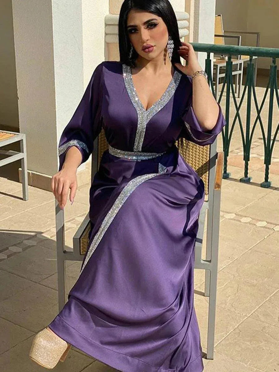 Fashion Abayas For Muslim Women Solid Diamonds Full Sleeve V-Neck Belted Clothing Elegant Arabic Dresses For Female