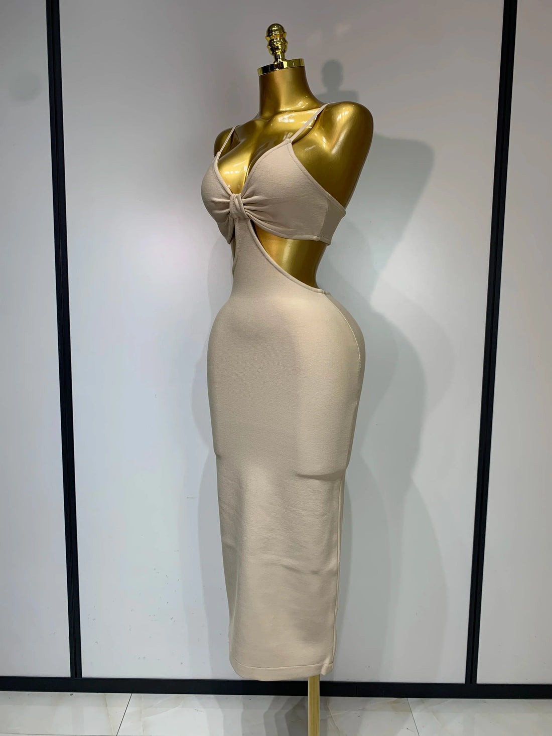 Women Sexy V Neck Backless Khaki Bodycon Bandage Dress 2025 Celebrity Elegant Evening Club Party Luxury Birthday Dress