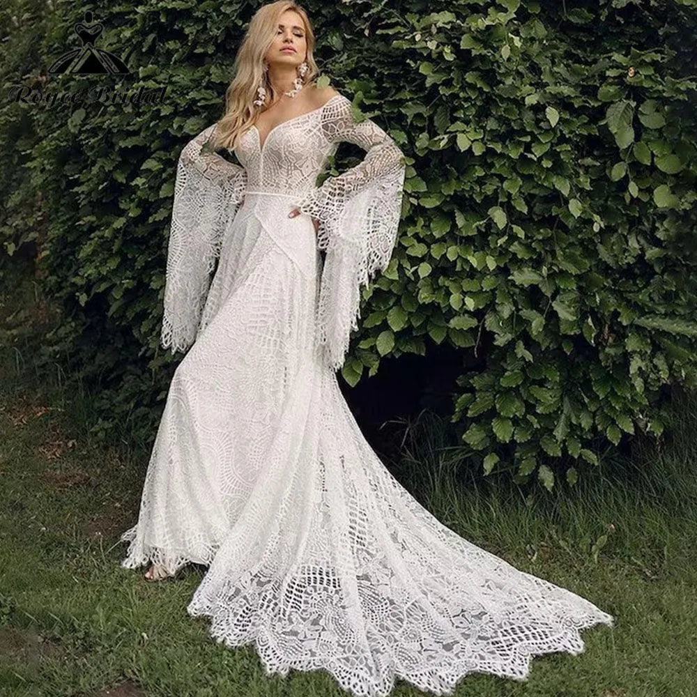Women's Wedding Dresses Boho for Bride Plus Size Lace Beach Bridal Gowns with Long Sleeves Bohemian Wedding Gowns Ivory Boho