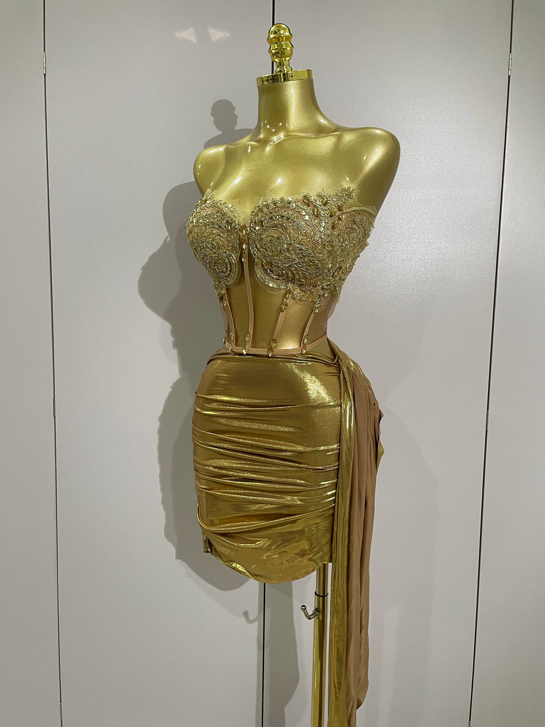 Sparkly Gold Sexy Top Two Pieces Short Skirt Set  Women Celebrate Birthday Dress Party NightClub Dancer Show Stage Outfit