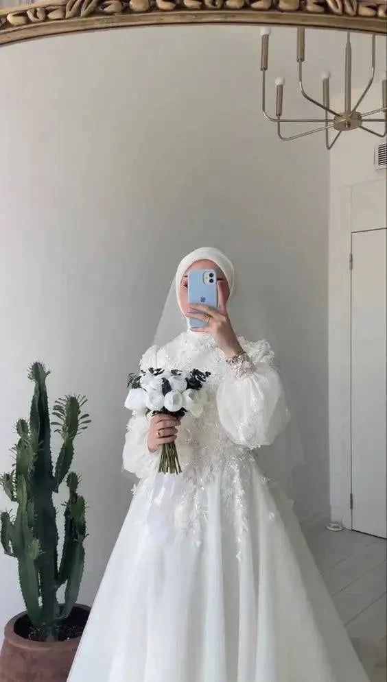 Muslim White Wedding Dresses for Hijab Bride Long Puff Sleeves A Line Appliques 3D Floral Tulle Bridal Gowns robe de mariée Ivory