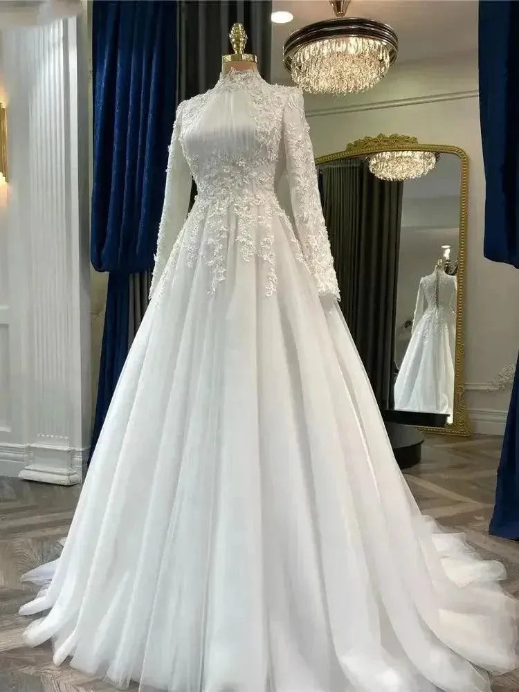 Elegant Muslim Wedding Dresses For Woman Appliques Flowers Arabic Dubai Long Sleeves Bridal Dress Tulle Robe De Mariage White