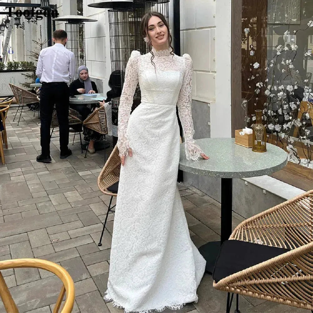 Delicated Lace Formal Wedding Dresses Long Sleeves High Neck Buttons Bridal Gowns Floor Length Bride Weding Party Gowns black