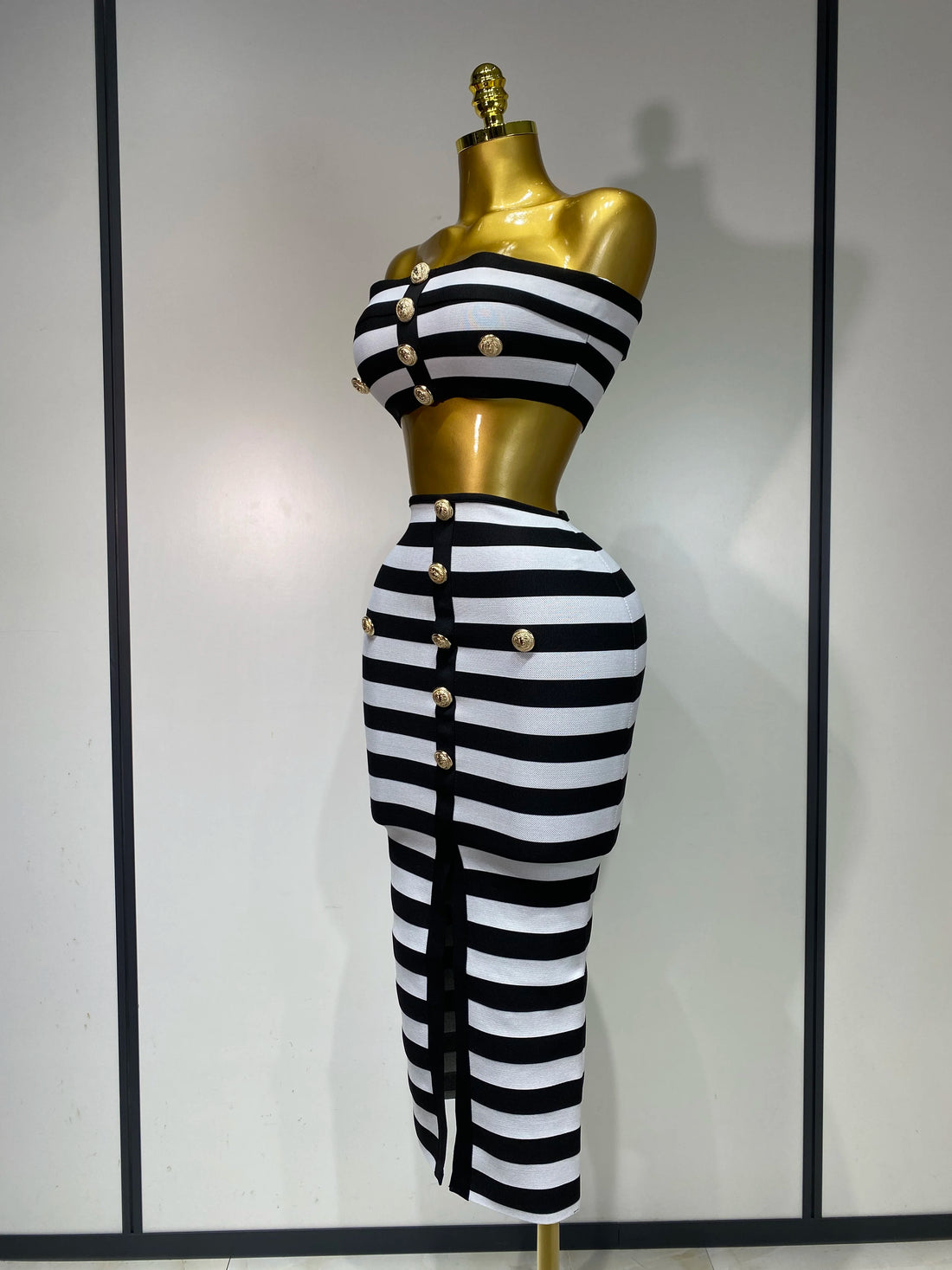 Women Sexy Off Shoulder Striped Button Two Piece Mini Bandage Set 2025 Celebrity Designer Evening Party Luxury Birthday Outfit