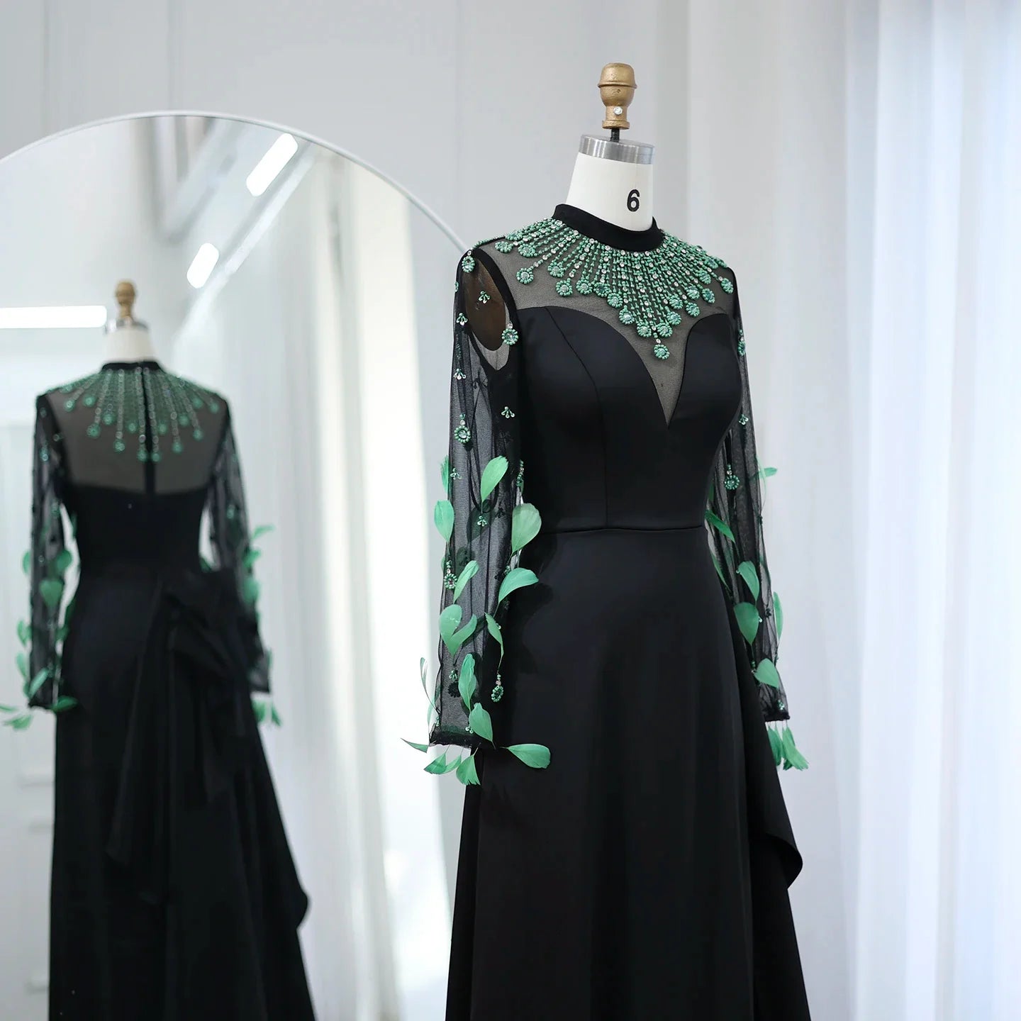 Luxury Dubai Emerald Green Feathers Black Evening Dress Long Sleeves Saudi Arabia Women Formal Party Gowns