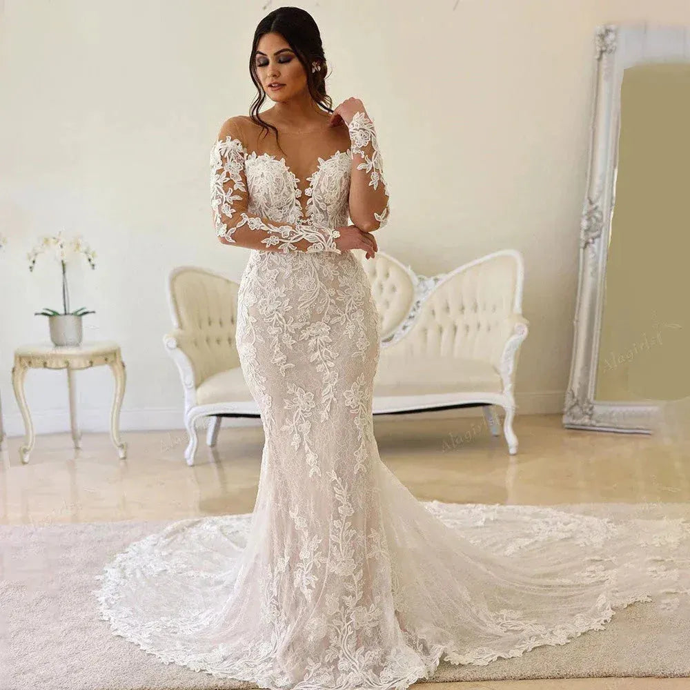 Long Sleeve Beach Mermaid Wedding Dresses Lace Appliques Sheer O Neck Bridal Dress Illusion Wedding Gowns Robe Mariage champagne Boho