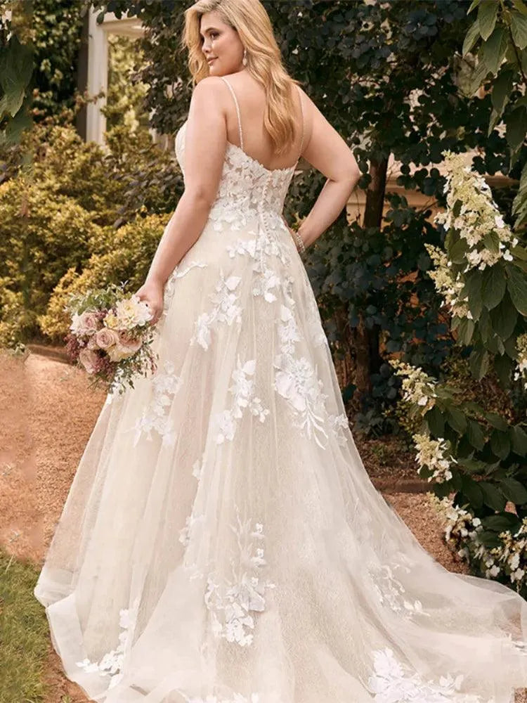 Pastoral Wedding Dresses For Woman Spaghetti Straps Backless Bridal Gown Applique A-Line Elegant Vestido De Noiva Plus Size White