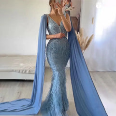 Vestido de noche de sirena azul con plumas de lujo y mangas estilo capa, vestidos de fiesta con cuentas de color lila para mujer, fiesta de bodas 