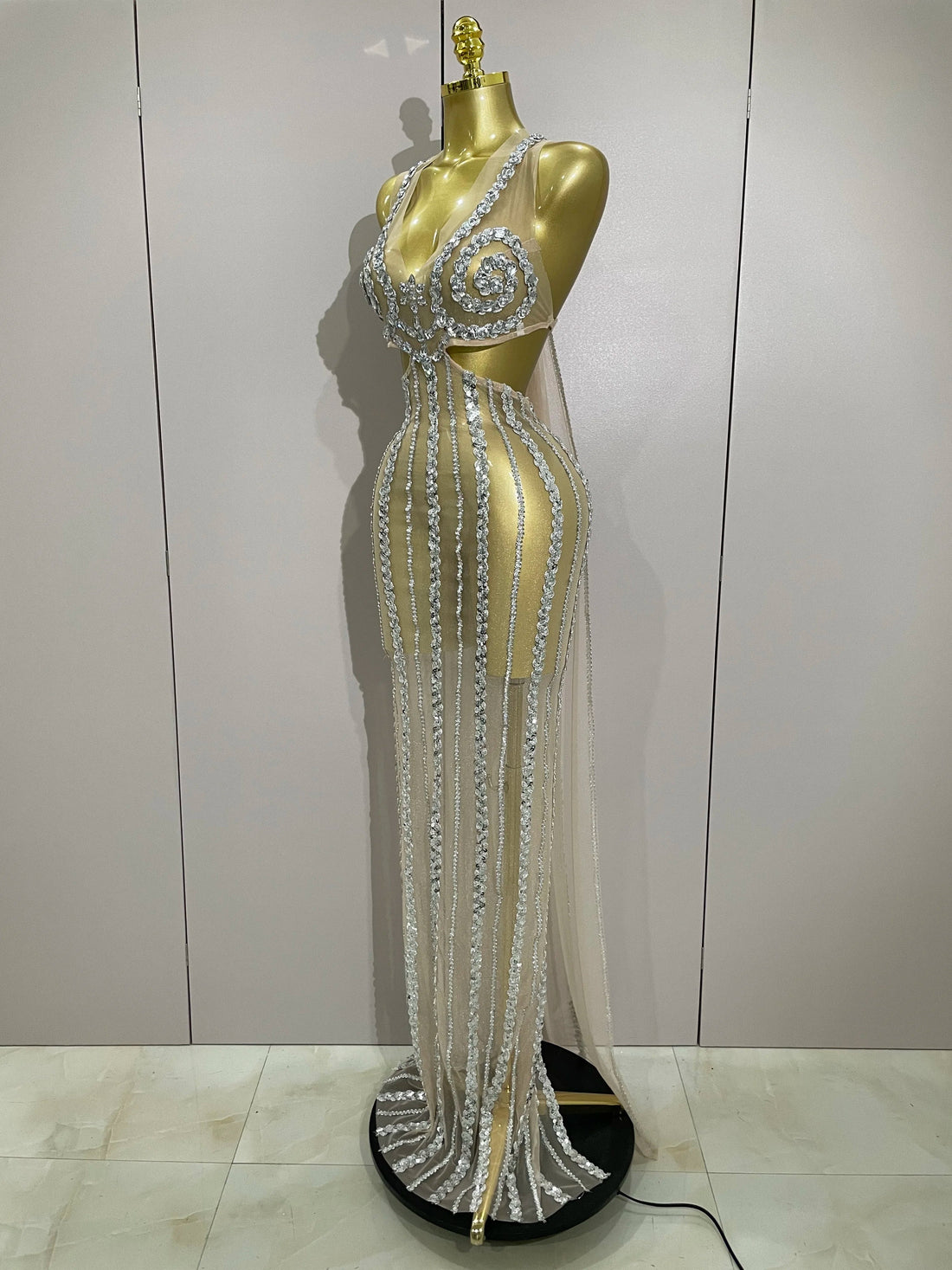 Luxury Sparkly Diamonds Sequins Sexy Mesh See Through Long Dress  Women Celebrate Birthday party Dresses Festival Costume