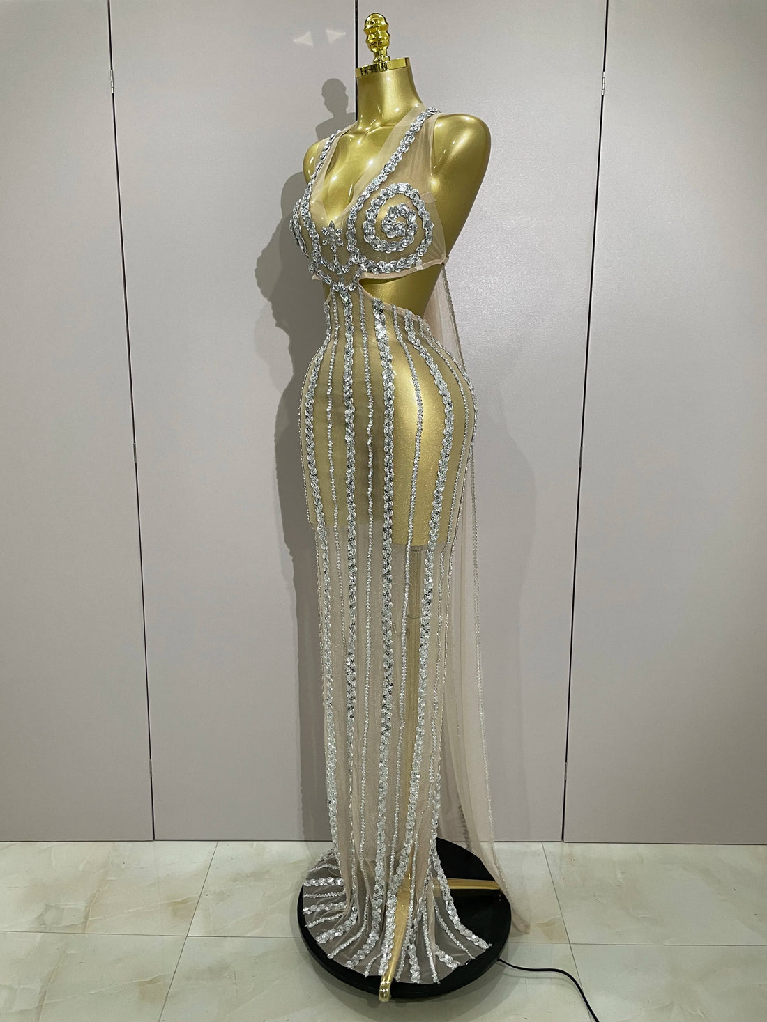 Luxury Sparkly Diamonds Sequins Sexy Mesh See Through Long Dress 2025 Women Celebrate Birthday party Dresses Festival Costume