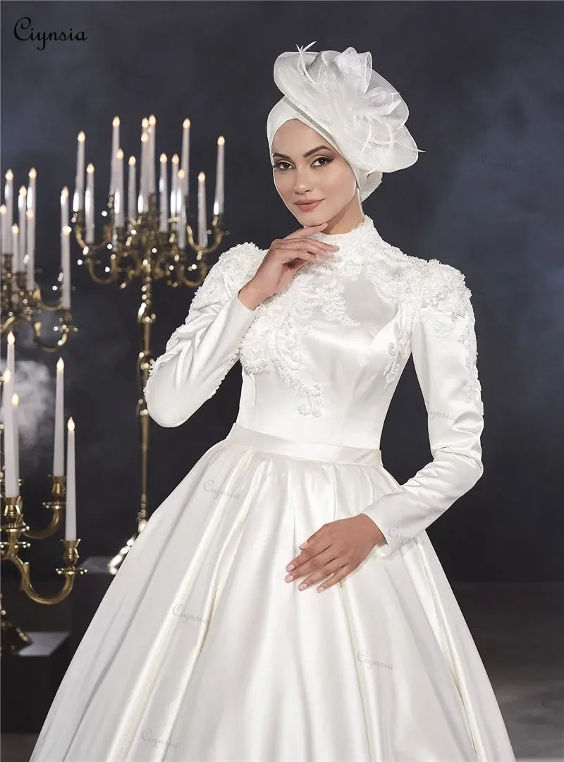 Vestido de novia islámico de satén de lujo, vestido de novia musulmán de marfil para novia, mangas largas, apliques de cuentas, vestidos de novia