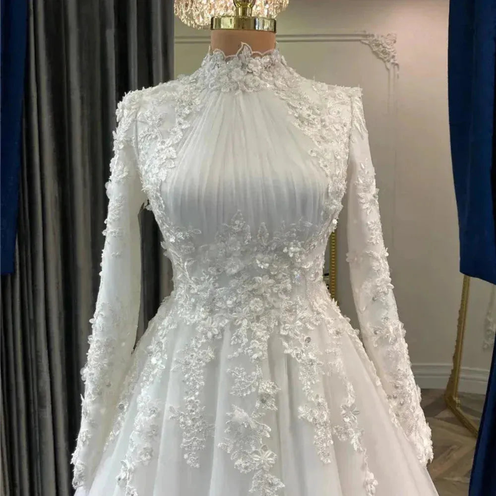 Elegant Muslim Wedding Gown for Bride Appliques Flowers Arabic Dubai Long Sleeves Bridal Dress Tulle Robe De Mariage wedding dress