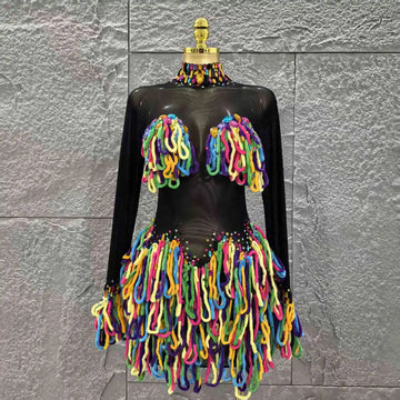 Vestido mini ajustado de malla para mujer en color negro, manga larga, sexy y transparente, con flecos coloridos, para fiesta en discoteca y actuación en escenario