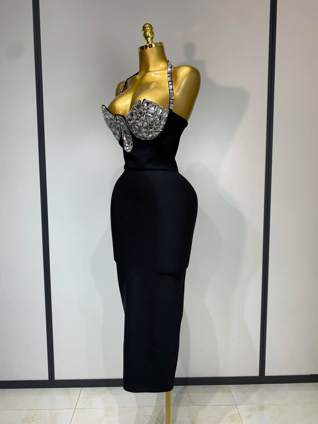 Women Sexy Halter Backless Diamonds Black Sleeveless Bodycon Bandage Dress Evening Club Party Gowns Luxury Birthday Dress