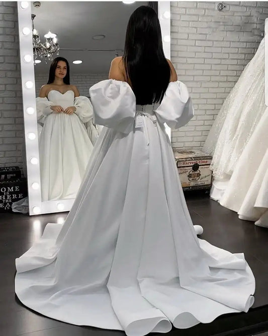 Vestidos de novia de talla grande, escote corazón, corte A, vestido de novia sencillo de satén blanco marfil, mangas largas desmontables y abullonadas 