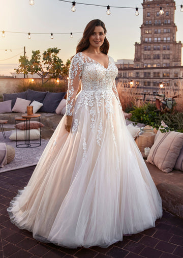 Elegant V-Neck Wedding Dresses Plus Size Lace Long Sleeve Women White Open Back Tulle Bridal Gown Sweep Train Vestidos De Novia