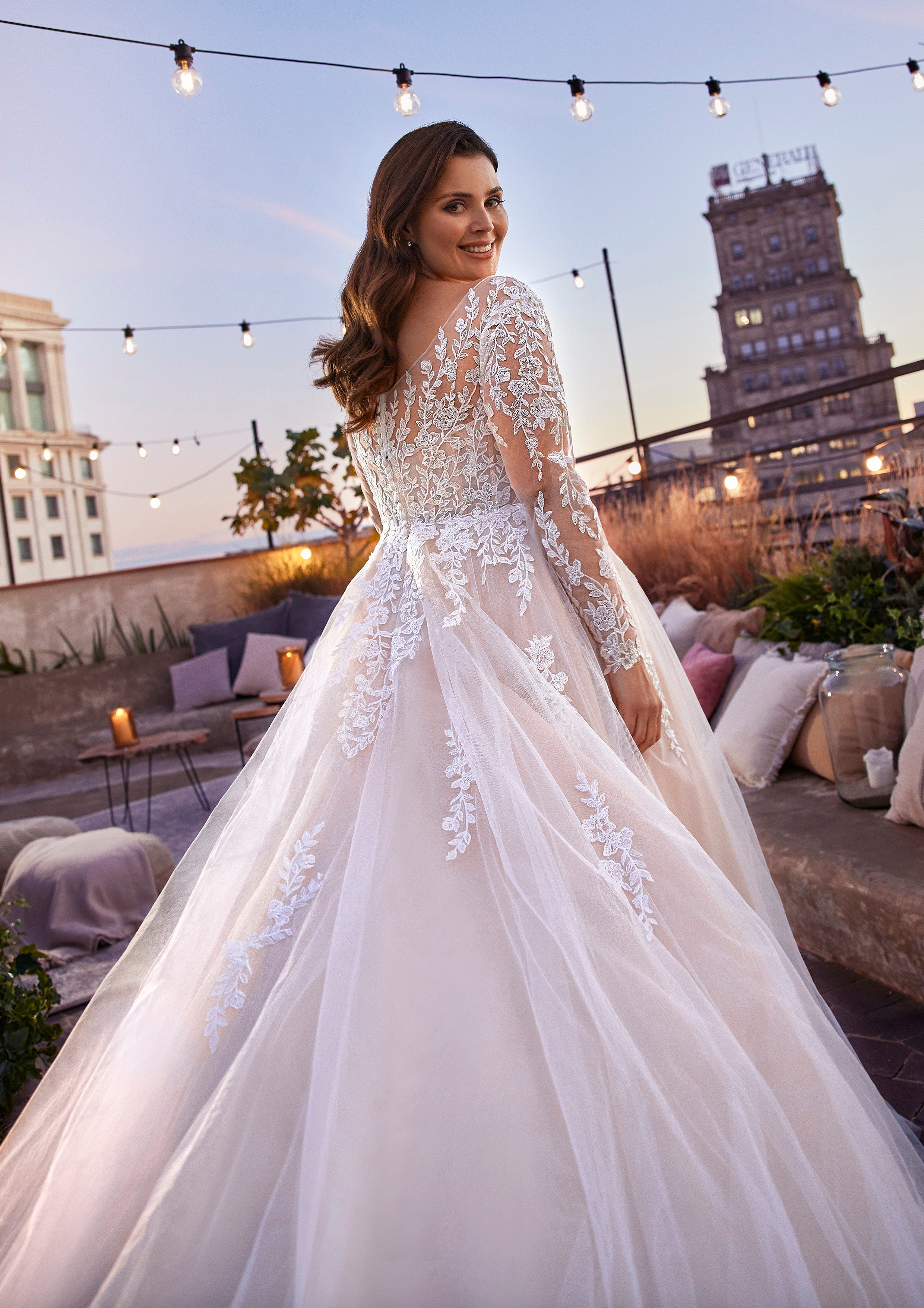 Elegantes vestidos de novia con escote en V, de talla grande, de encaje, manga larga, para mujer, blanco, espalda abierta, vestido de novia de tul, cola larga, vestidos de novia 