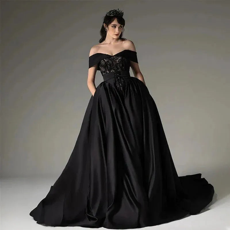 Mordern Sweetheart Neck A-Line Wedding Dresses Off the Shoulder Sleeveless Sweep Train Bridal Gowns Robe De Mariée Red