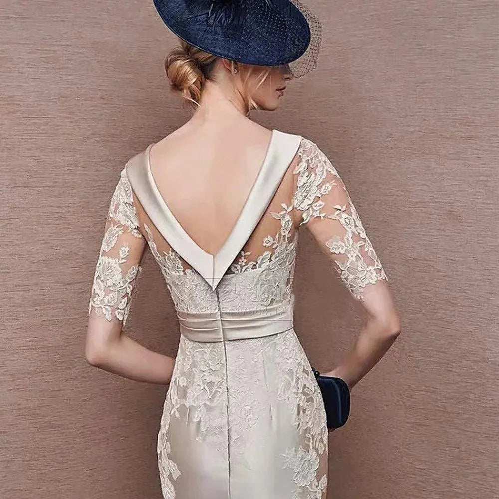 Champagne Scoop Knee Length Mother Of the Bride Dresses New Lace Prom Gowns Half Sleeve Madre Vestidos On Sale As Picture