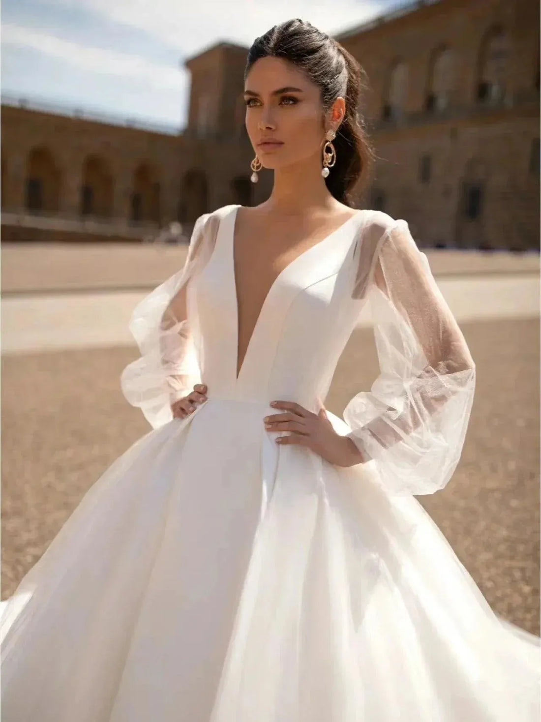 Classic Gorgeous Wedding Dresses V-Neck Backless Sexy Bridal Gowns Puff Sleeves Satin Robes Vestidos De Novia Appliques 14W