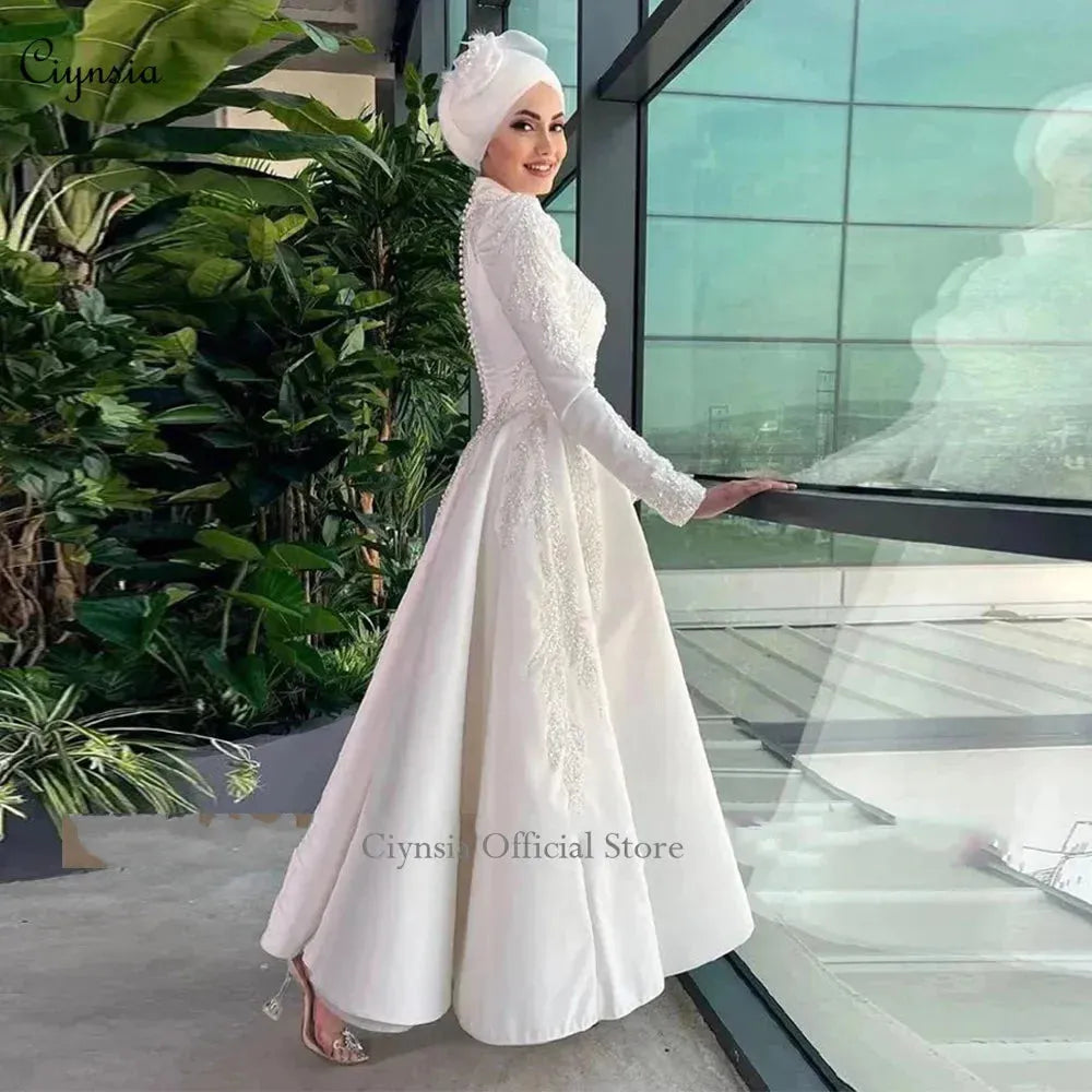 Elegant Hijab Muslim Wedding Dresses Satin Beaded High Neck Dubai Bridal Gown A Line Long Sleeve Vestidos De Novia Short White