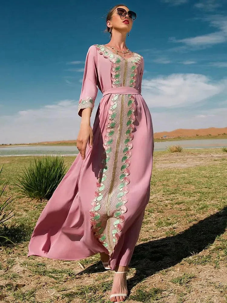 Kaftan with Lace Embroidery Abaya Women Vintage Muslim Party Long Dress Moroccan Kaftan Dubai Gulf Abayas Arabian Evening Gown