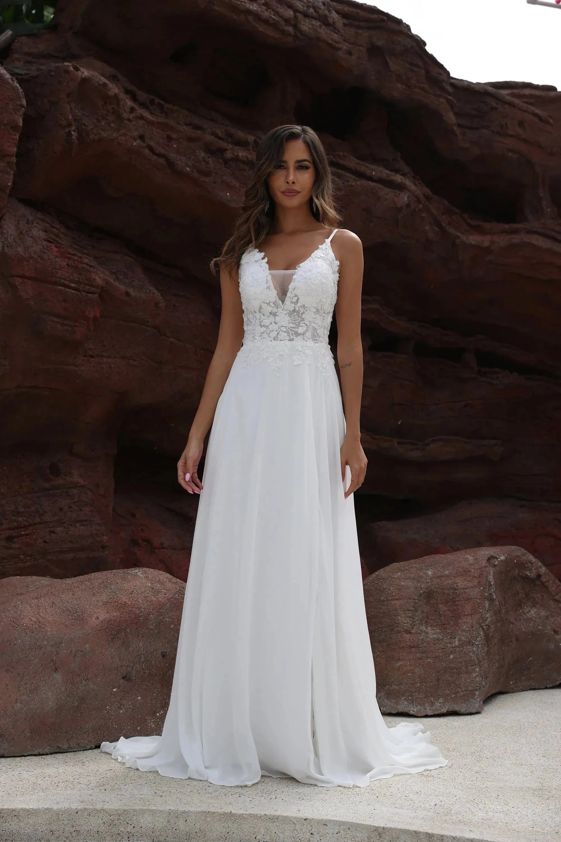 Wedding Gowns Boho Beach Bride Elegant Lace Halter Wedding Dress Delicate Lace Decal Bridal Gown Mopping Wedding Gowns Boho Beach Bride Elegant Lace Halter Wedding Dress Delicate Lace Decal Bridal Gown Mopping