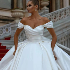 Sexig off-shoulder brudklänningar satin elfenben a-line veckade enkla prinsessor bröllopsklänningar vestidos de novia formella parti