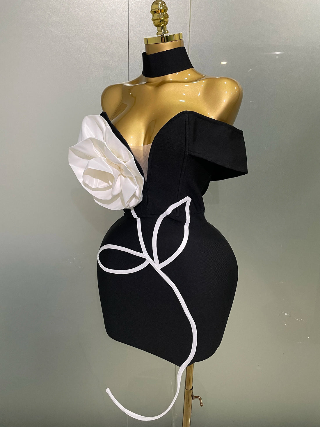Women 2025 New Sexy Off Shoulder White Flower Black Mini Bodycon Bandage Dress Luxury Celebrity Evening Club Elegant Party Gowns