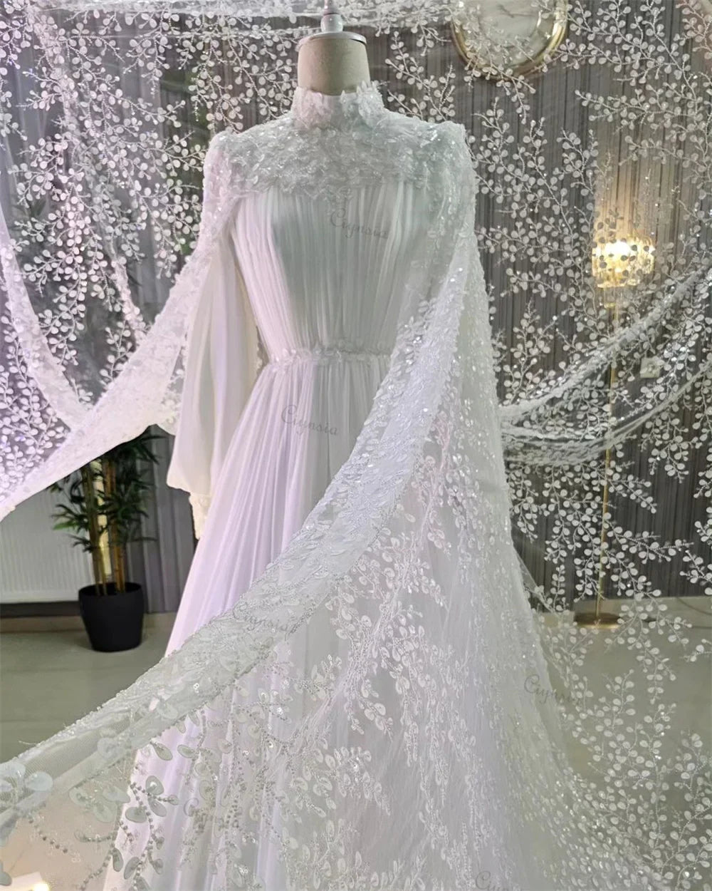 Dubai Muslim Luxury Wedding Dress Beading Lace A-Line High Neck Abito Da Sposa Chiffon Pleated Long Sleeve Bridal Gowns