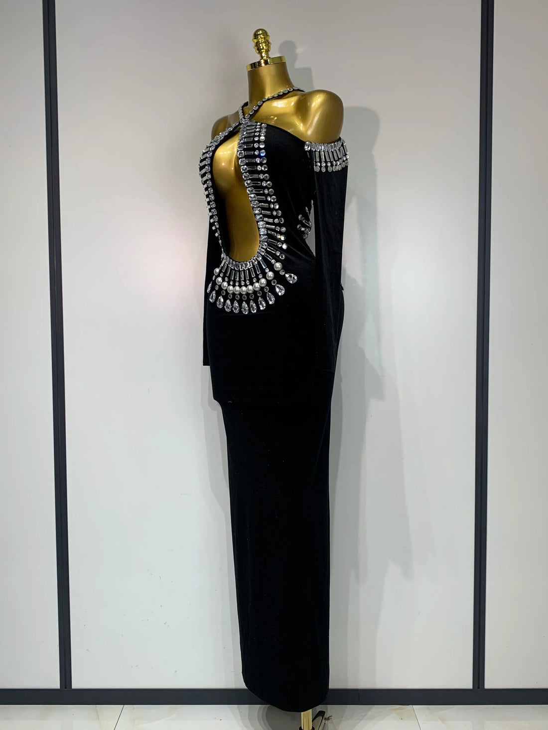 Luxury Birthday Dress Sexy Black Velvet Hollow Out Bodycon Dress Halter Evening Dress Drag Queen Nightclub Wedding Dress