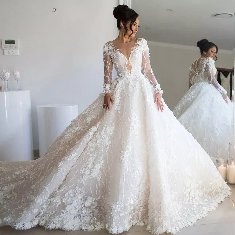 Sexy Sweetheart Long Sleeve Lace Ball Gown Wedding Dresses Luxury Flowers Chapel Train Vintage Bridal Gown